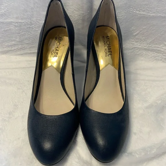 Michael Kors Dark Blue Classic Heels - Picture 2 of 7